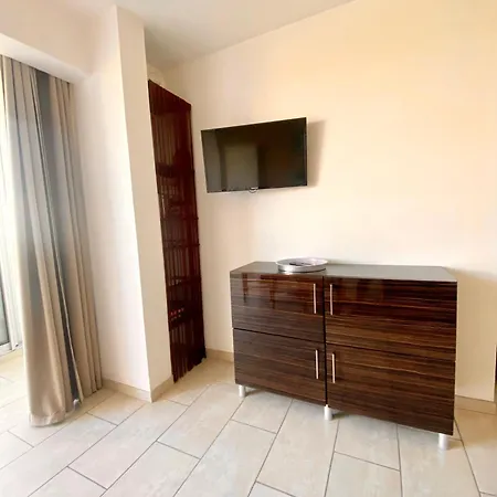 Motte - T2 Vue Et Pinede - 4 Personnes - Parking Privatif Apartmán *