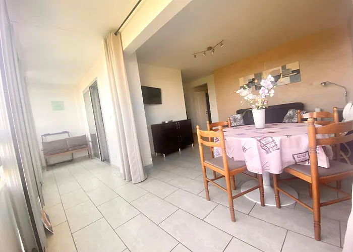 Daire Motte - T2 Vue Et Pinede - 4 Personnes - Parking Privatif